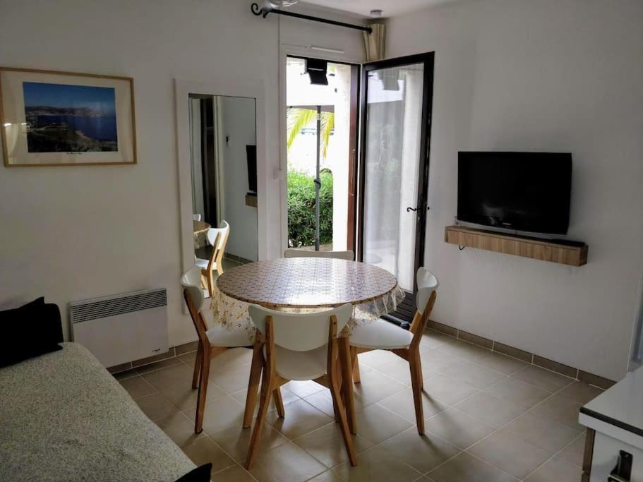 St Raphael 37m2, Piscine, Wifi, Commerces 5mn A Pieds *