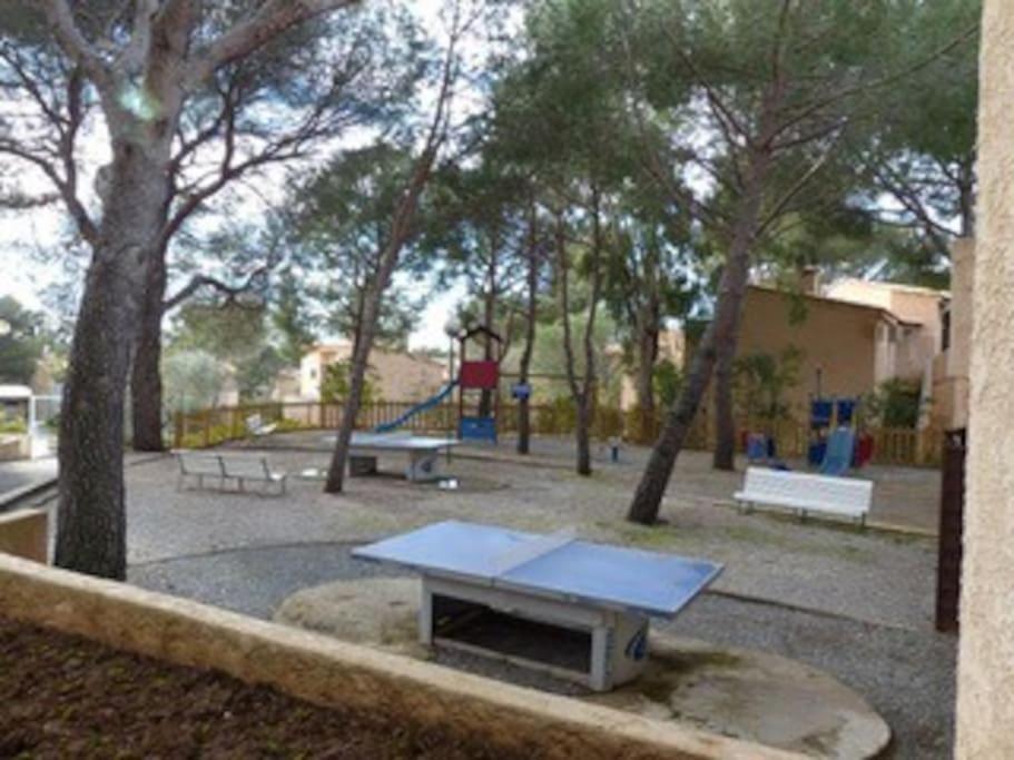 Apartamento St Raphael 37m2, Piscine, Wifi, Commerces 5mn A Pieds *